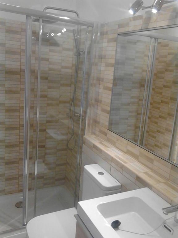 Apartamentos Copacabana 아데제 외부 사진